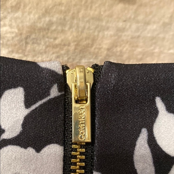 Calvin Klein Elegant Black and White Floral Dress Size 12 - Picture 5 of 12